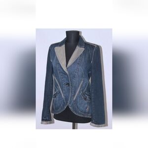 🖤 Hugo Boss “Susi” Blazer – Made in Italy